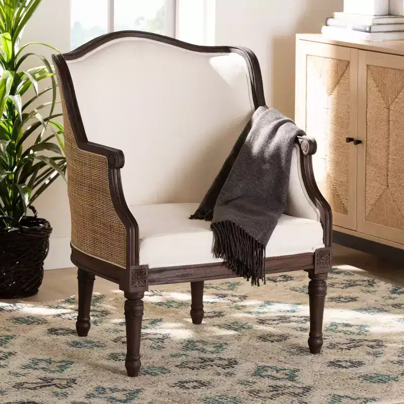 Poltrona Bali & Pari Ornella con dettagli in tessuto e legno Beige/Marrone Scuro: Rivestimento in poliestere, Struttura in rattan