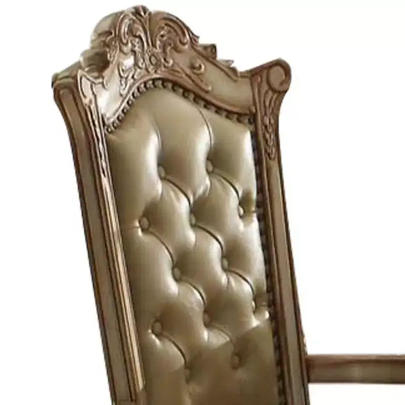 Poltroncina d'appoggio Vendome 27" in ecopelle color osso/finitura patina oro - Acme Furniture: Poltroncina di lusso capitonné, borchie decorative