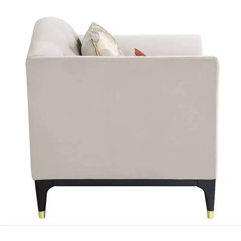 Divano Tayden da 71" in velluto beige: Acme Furniture, capitonné in cristallo, dettagli dorati