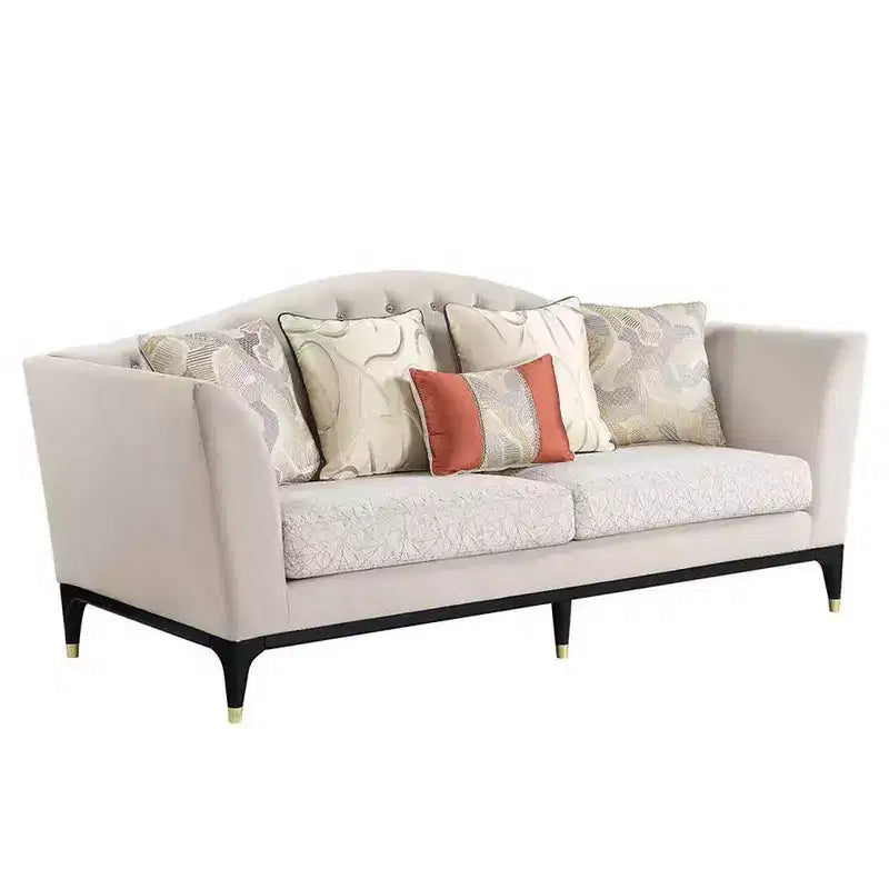 Divano Tayden da 71" in velluto beige: Acme Furniture, capitonné in cristallo, dettagli dorati