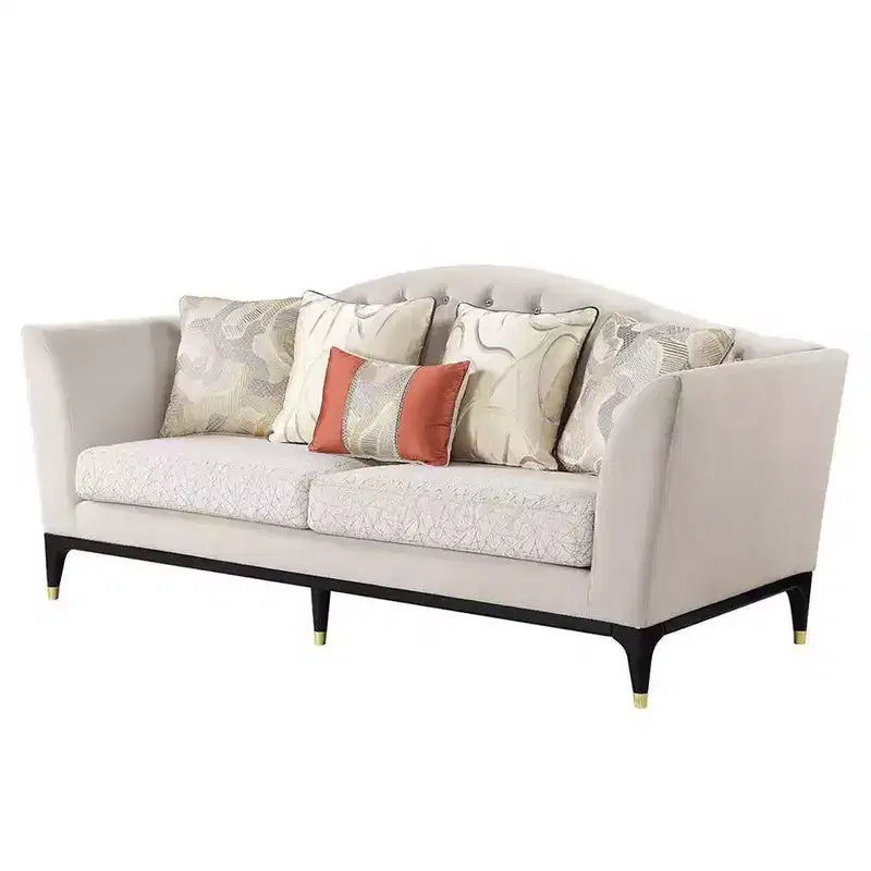 Divano Tayden da 71" in velluto beige: Acme Furniture, capitonné in cristallo, dettagli dorati