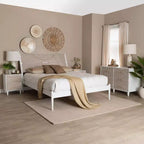 Set camera da letto 4 pezzi Baxton Studio Queen Louetta intagliato con contrasto bianco/marrone naturale
