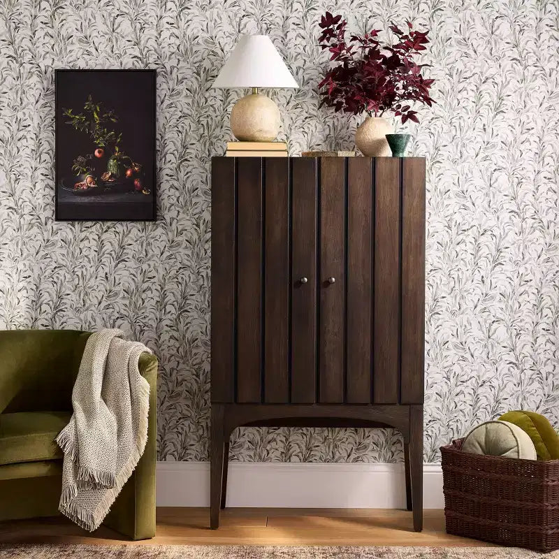 Mobile Palma Arched Fluted marrone scuro - Threshold™ disegnato con Studio McGee