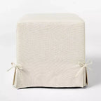 Pouf cubo Lynwood con fodera e lacci, crema - Threshold™ disegnato con Studio McGee