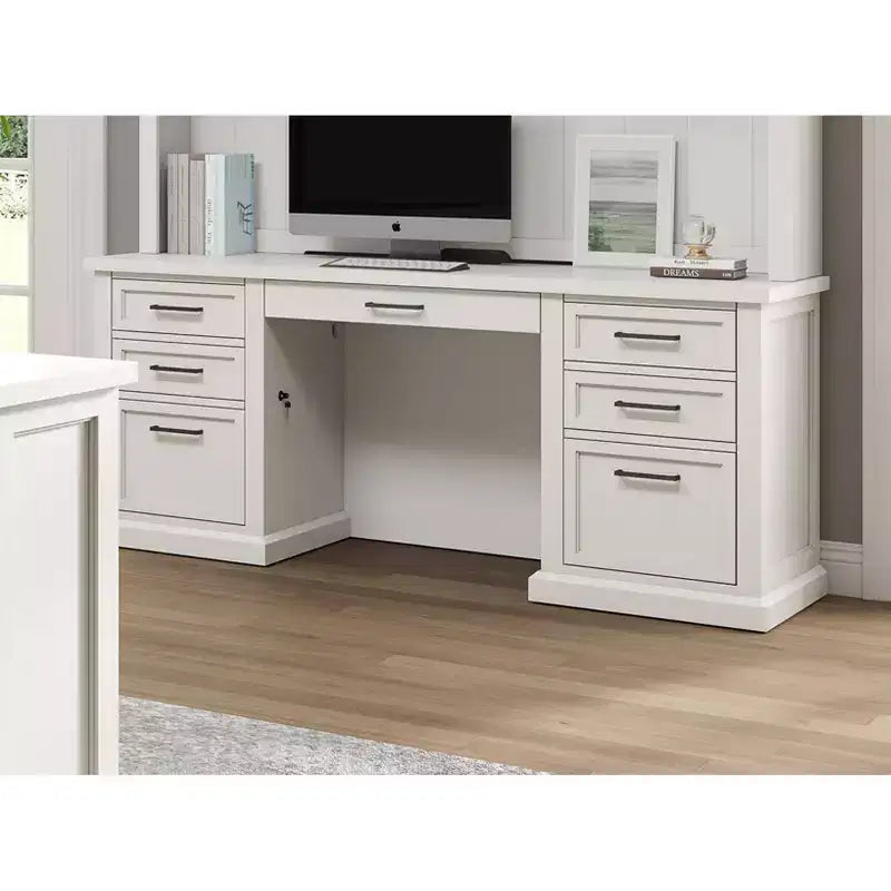 Credenza scrivania moderna in legno: Stile direzionale, pannelli Bead Board, porte USB - Martin Furniture
