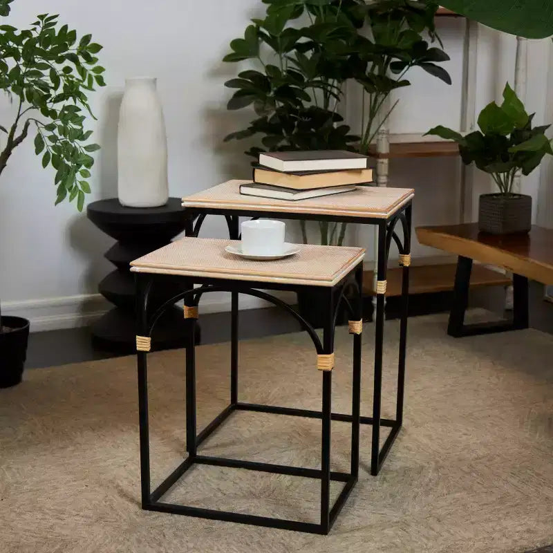 Tavolino d'accento ad arco in metallo Olivia & May: set da 2, nessun assemblaggio richiesto, per uso interno, stile rustico moderno