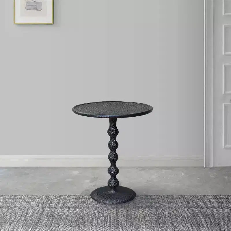Tavolino tondo Urban Port 22" in alluminio pressofuso con finitura martellata nera