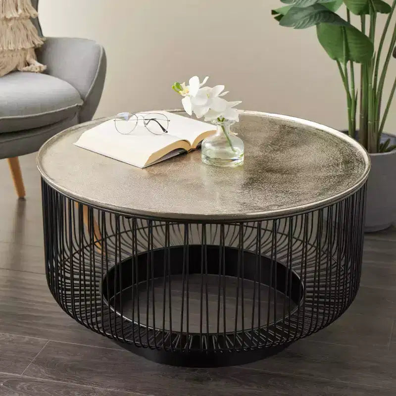 Tavolino da caffè in filo metallico geometrico con struttura aperta Olivia & May