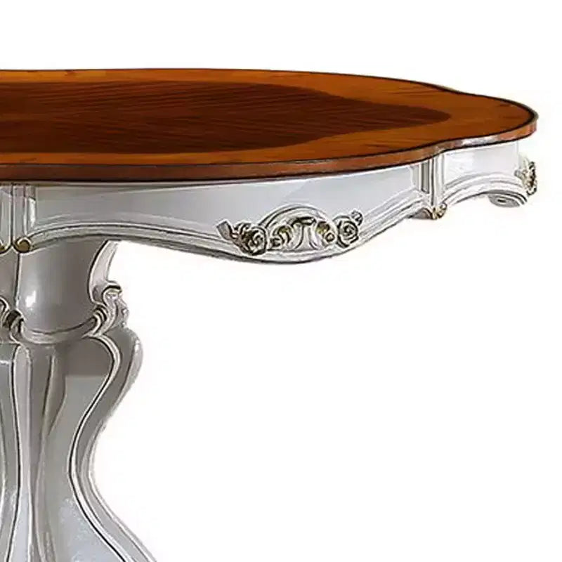 Tavolino Picardy da 48" color perla anticata e rovere ciliegio - Acme Furniture: Dettagli intagliati, Forma rotonda