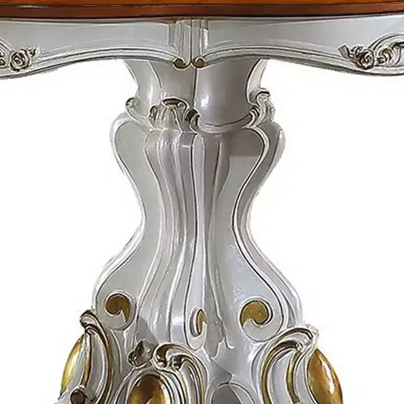 Tavolino Picardy da 48" color perla anticata e rovere ciliegio - Acme Furniture: Dettagli intagliati, Forma rotonda