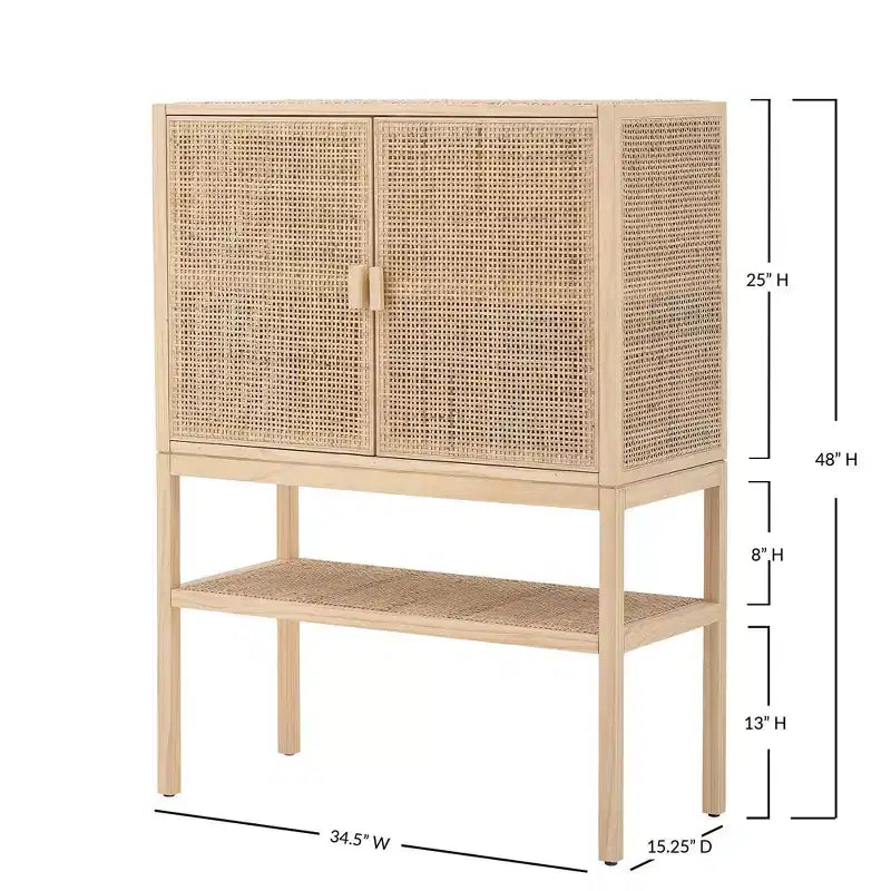 Mobile contenitore decorativo Storied Home Woven alto 119 cm, colore naturale: Rattan e Pino, 2 ante con ripiano