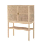 Mobile contenitore decorativo Storied Home Woven alto 119 cm, colore naturale: Rattan e Pino, 2 ante con ripiano