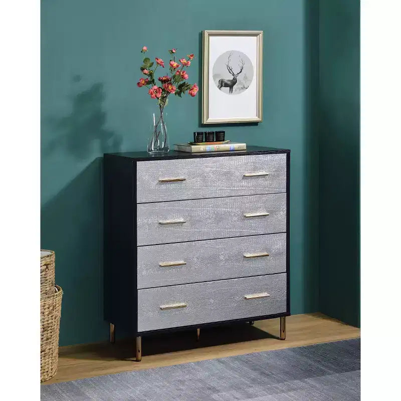 Cassettiera decorativa 32" Myles finitura nera, argento e oro - Acme Furniture: Elegante cassettiera a 5 cassetti, composito di legno, nessun assemblaggio richiesto