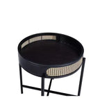Tavolino d'appoggio Colson da 22" Finitura Nera - Acme Furniture: Dettagli in Rattan, Telaio in Metallo, Piano in Legno, Nessun Montaggio Richiesto