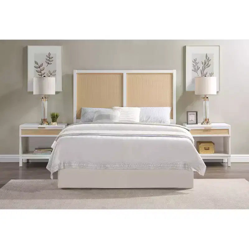 Testiera Comfort Pointe Queen/Full Bayport: Stile Costiero, Pioppo e MDF, Altezza Regolabile