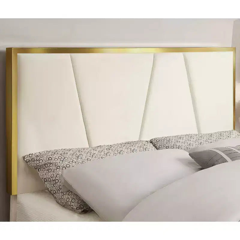 Letto completamente imbottito Kealoa Glam Beige - HOMES: Inside + Out