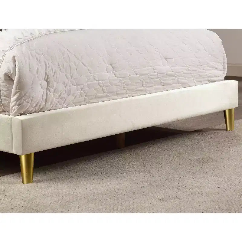 Letto completamente imbottito Kealoa Glam Beige - HOMES: Inside + Out