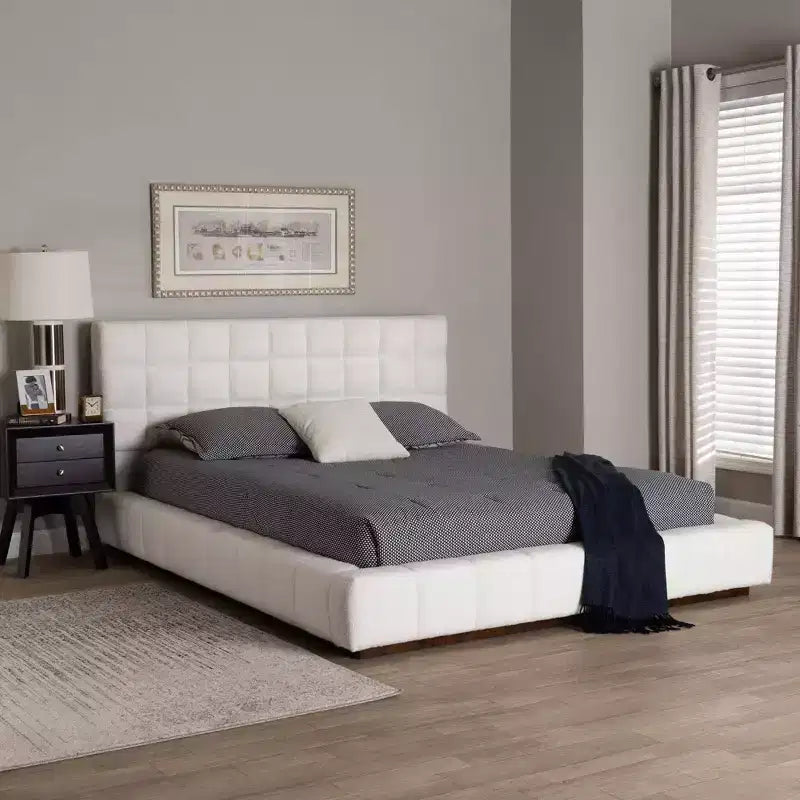 Baxton Studio Braylin Letto Imbottito in Tessuto Effetto Peluche con Piattaforma Queen Size Bianco