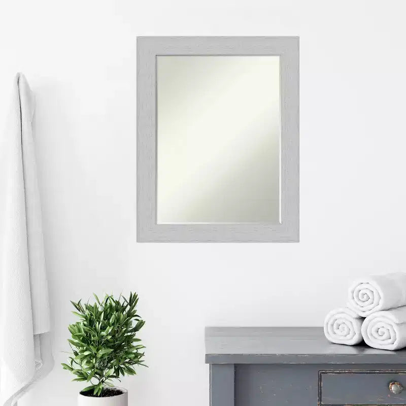 Specchio da Parete per Bagno Amanti Art Shiplap Petite Bevel in Legno