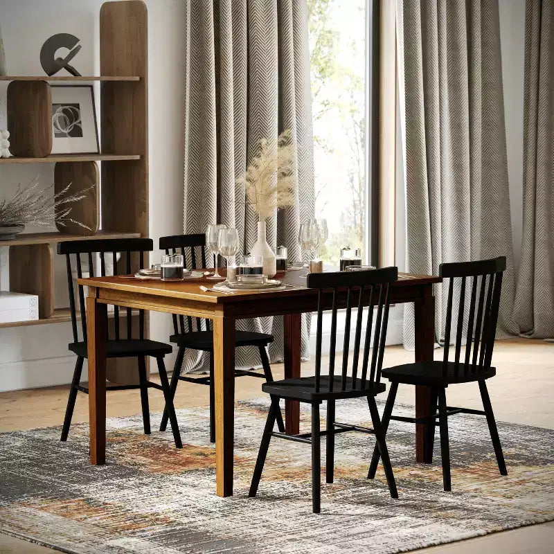 Tavolo da pranzo in legno Merrick Lane con gambe affusolate