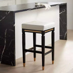 55 Downing Street Jaxon Sgabello da Bar in Legno Nero 31 Pollici Alto Moderno Cuscino in Ecopelle Bianca con Poggiapiedi per Cucina Bancone Altezza Isola Capannone Casa