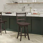 Sgabello da bar Emma and Oliver Classic Ladderback con sedile in legno, altezza da bancone