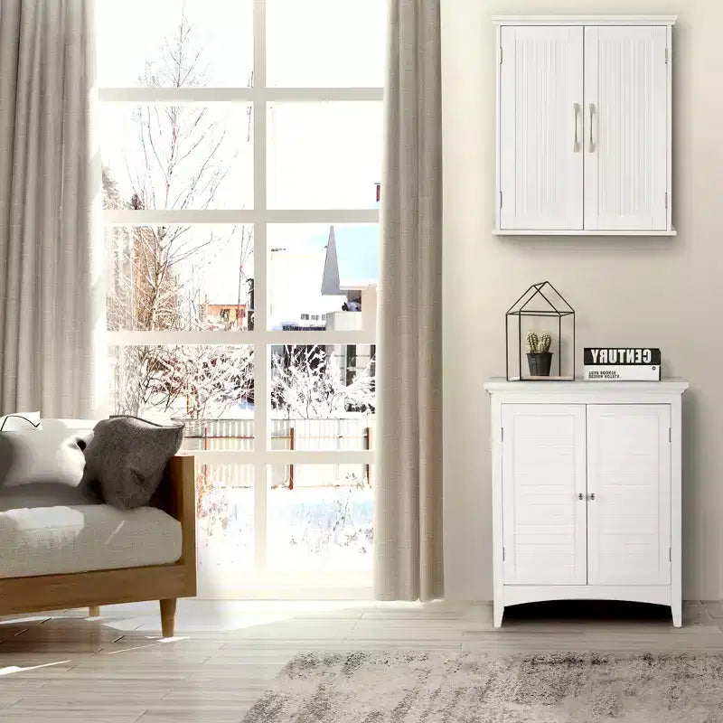 Teamson Home Newport Mobiletto a Parete con 2 Ante, Ripiano Regolabile e Maniglie in Nichel Spazzolato, Bianco