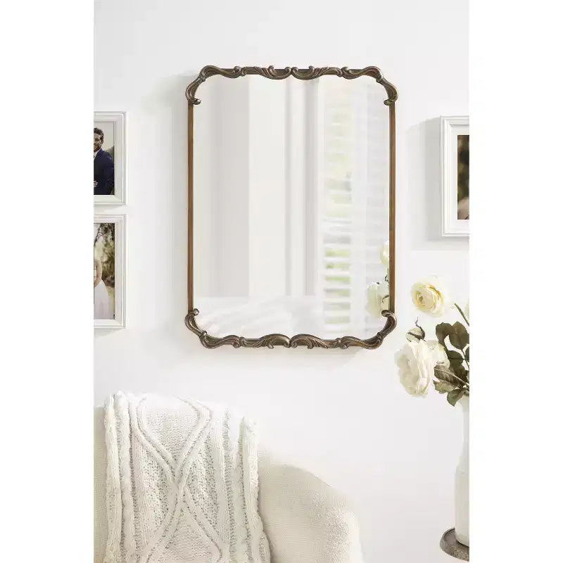 Specchio rettangolare in metallo Kate and Laurel Brazelton, 20x27, Oro