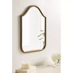 Specchio ad arco in metallo Kate and Laurel Fellows, 18x24, Oro