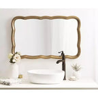 Specchio a forma di conchiglia smerlato in MDF Kate and Laurel Hatherleigh, 24x38, Oro