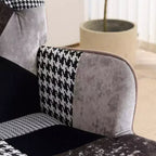 Poltrona Wingback FERPIT Patchwork con Rivestimento in Tessuto e Gambe in Legno di Gomma