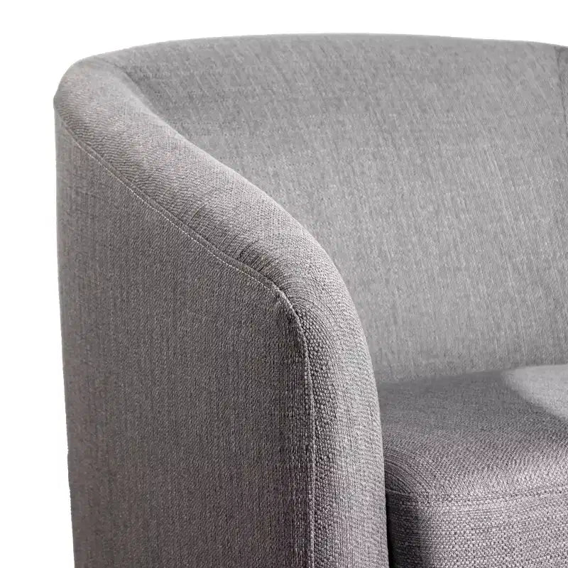 Poltrona a botte imbottita Emma and Oliver in stile Club con base girevole a 360 gradi rivestita in vinile e braccioli inclinati