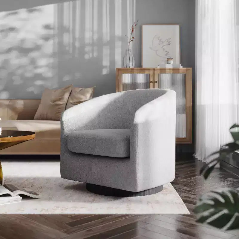 Poltrona a botte imbottita Emma and Oliver in stile Club con base girevole a 360 gradi rivestita in vinile e braccioli inclinati