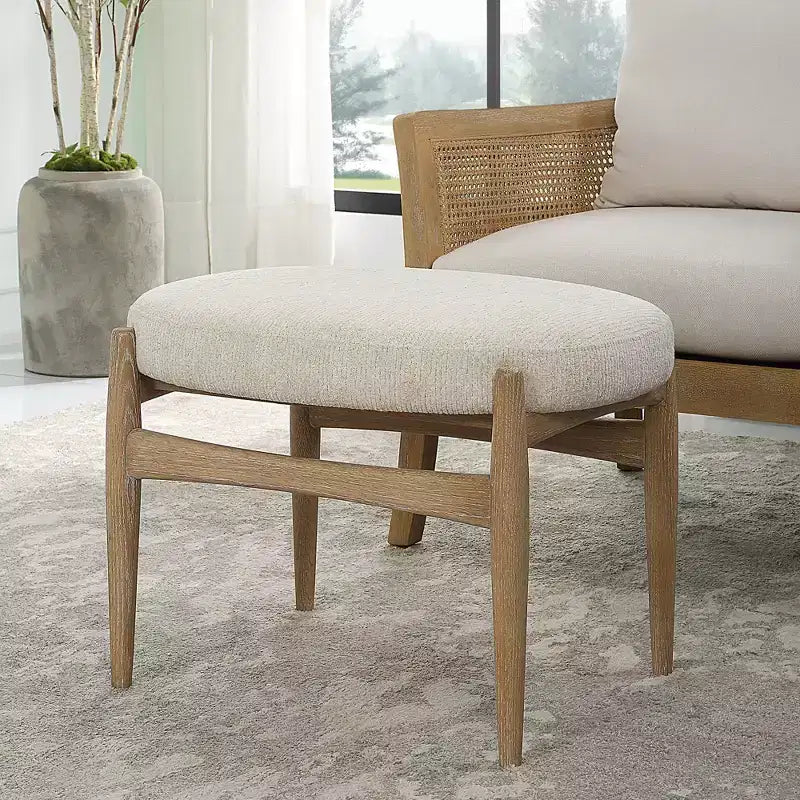 Panca Uttermost Acrobat in Tessuto Bianco Sporco Testurizzato 24 1/2W