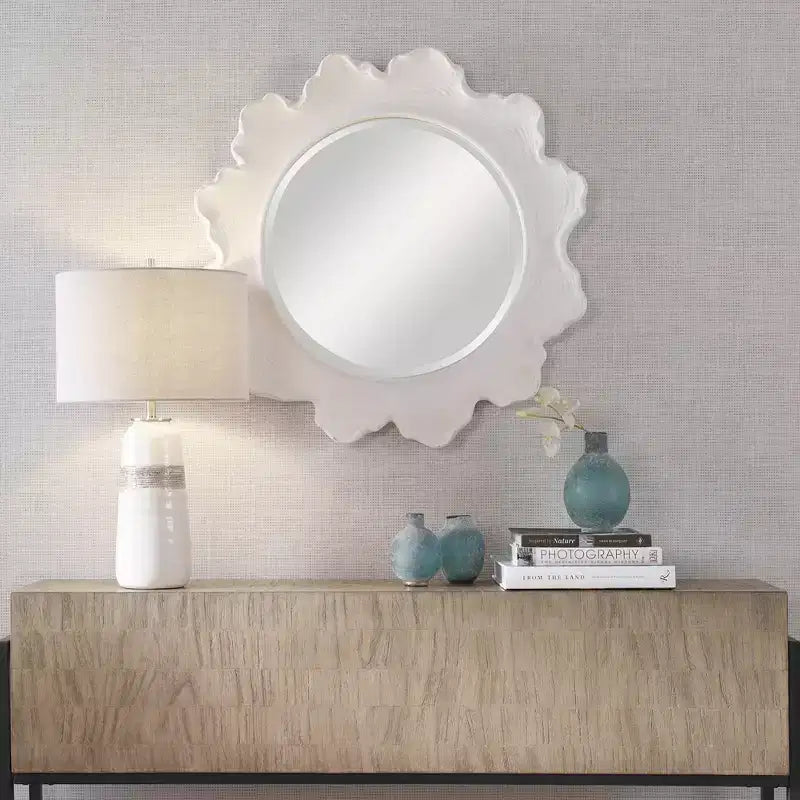 Specchio da parete rotondo Uttermost Sea Coral Matte White 33 3/4