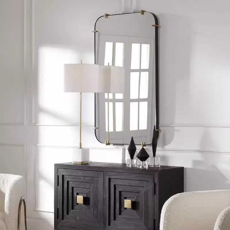 Specchio da parete rettangolare Uttermost Pali nero 27 1/4 x 47 1/2