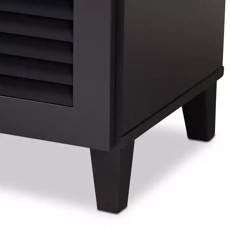 Scarpiera Coolidge Baxton Studio con ripiani in legno e cassetto
