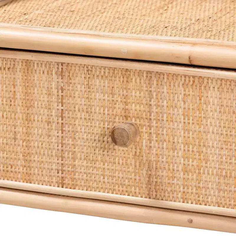 bali & pari Lalo Comodino moderno bohémien in rattan naturale marrone a 1 cassetto