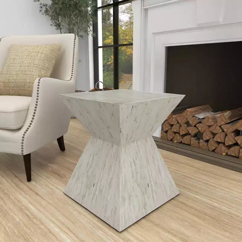 Tavolino d'appoggio contemporaneo con intarsi in conchiglia - Olivia & May