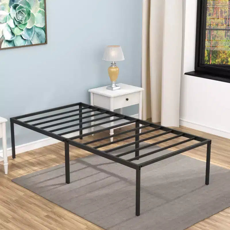Letto a piattaforma Landdream con struttura in metallo e doghe in acciaio, nero, di 24/7 Shop At Home
