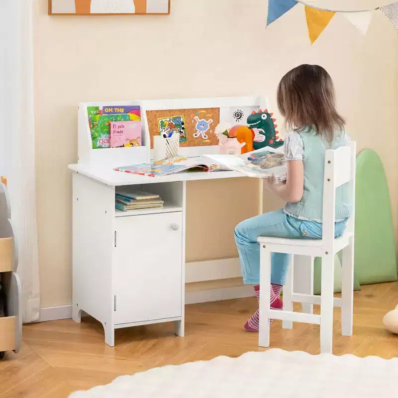 Scrivania per bambini Costway con sedia, lavagna, pennarello, cassetti, armadietto, viola/bianco
