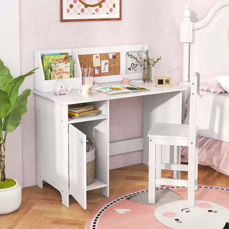 Scrivania per bambini Costway con sedia, lavagna, pennarello, cassetti, armadietto, viola/bianco