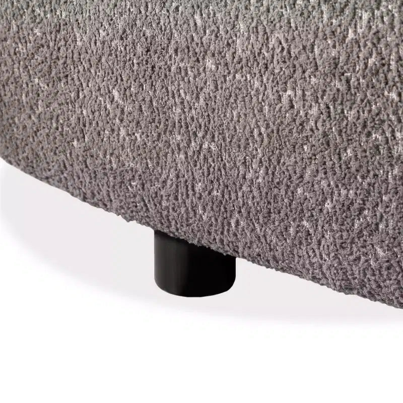 HOMES: Inside + Out Divanetto curvo Pinehush Boho in tessuto Bouclé da 63,75" con cuscini a molle insacchettate