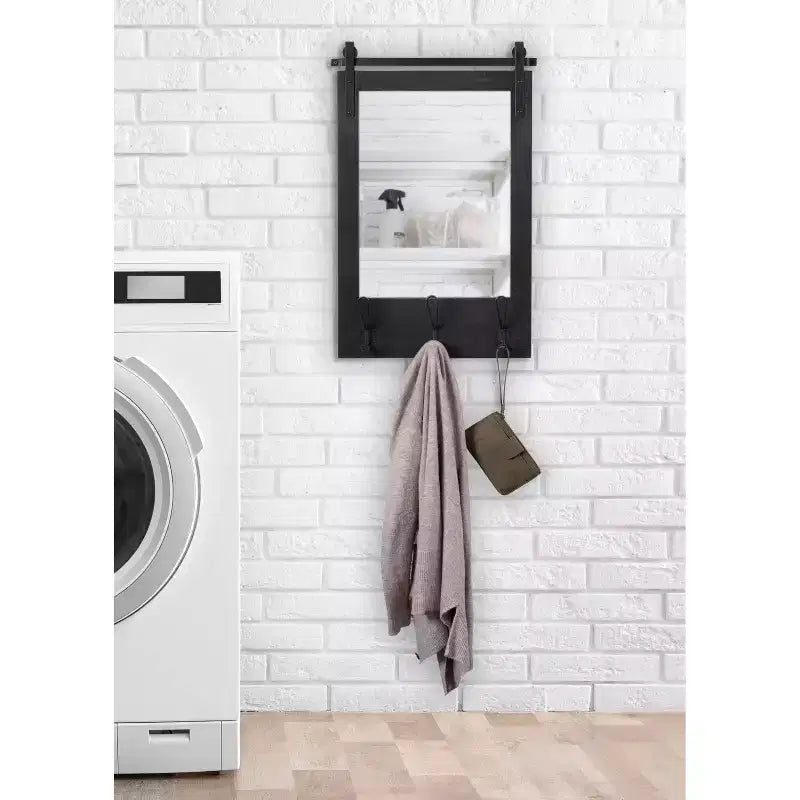 Specchio da parete funzionale Cates 18 x 28 - Kate & Laurel All Things Decor