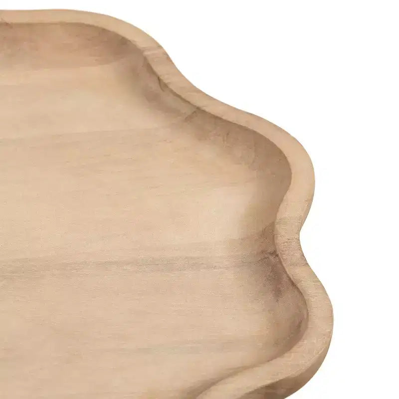 Tavolino in legno smerlato Alezar di Kate e Laurel