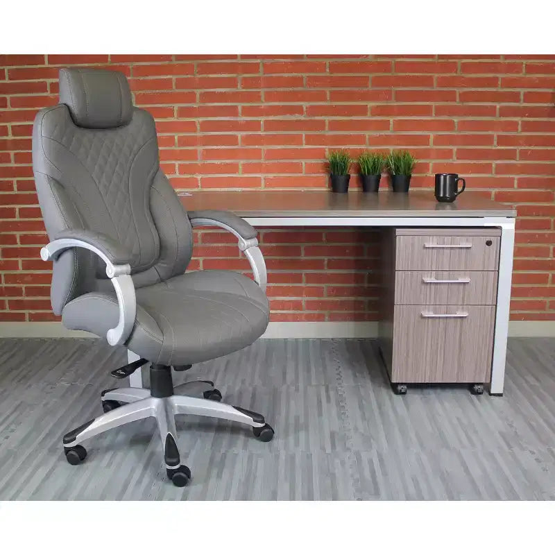 Boss Office Products Poltrona direzionale con braccioli a cerniera