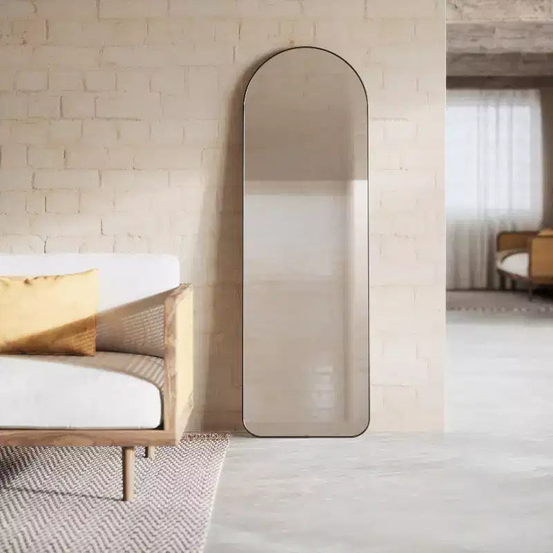 Specchio decorativo da parete obliquo 20 x 62 Hubba ad arco - Umbra