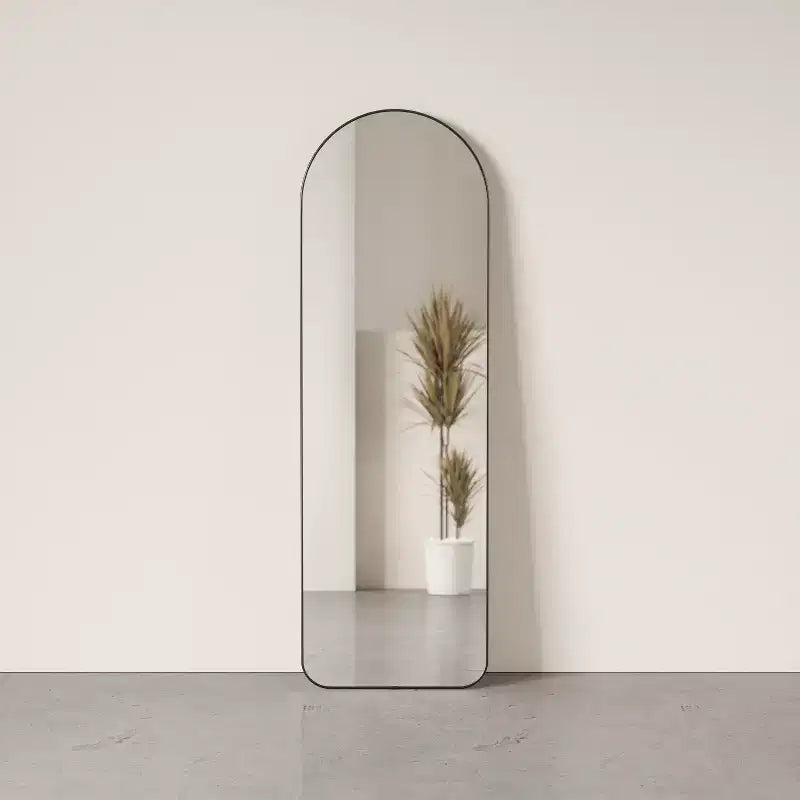 Specchio decorativo da parete obliquo 20 x 62 Hubba ad arco - Umbra