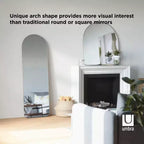 Specchio decorativo da parete obliquo 20 x 62 Hubba ad arco - Umbra
