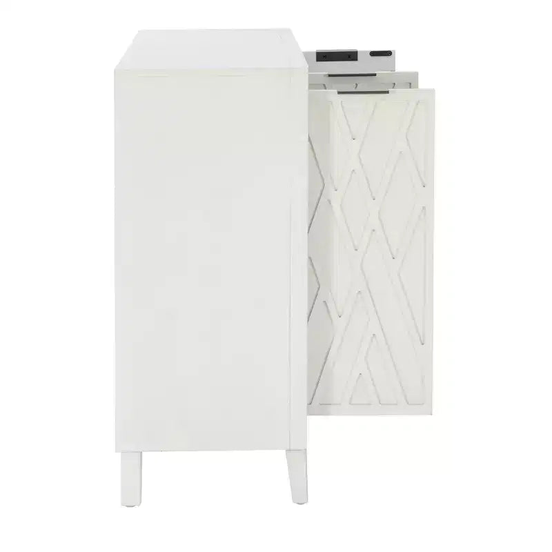 Mobiletto accentato Powell Kilbuck in legno massiccio con 3 ante e 2 ripiani regolabili